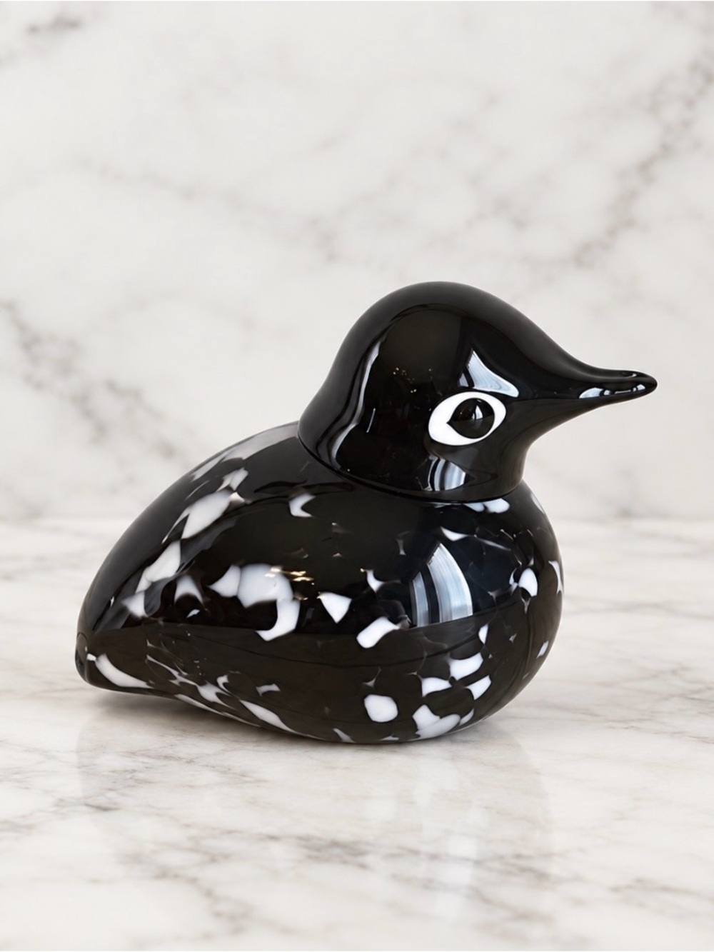 HQT black glass bird figurine/Paperweight